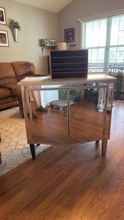 2door glass cabinet