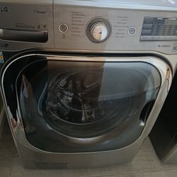 BRAND NEW LG WASHER AND DRYER