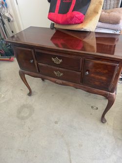 Vintage Sideboard/ buffet