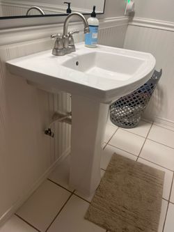 Pedestal Sink and Faucet - Kohler