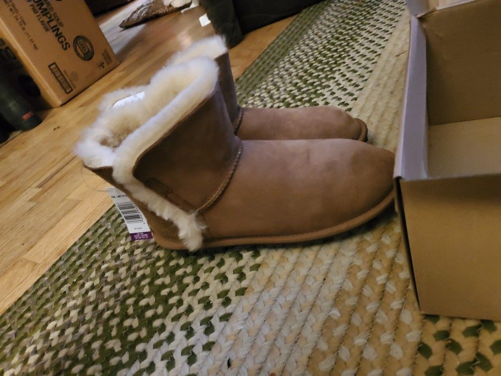 Brand New Genuine Suede And Sheep Shearling Wms Boots