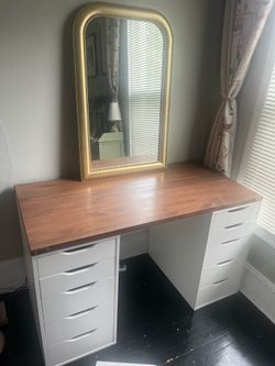 Makeup Vanity