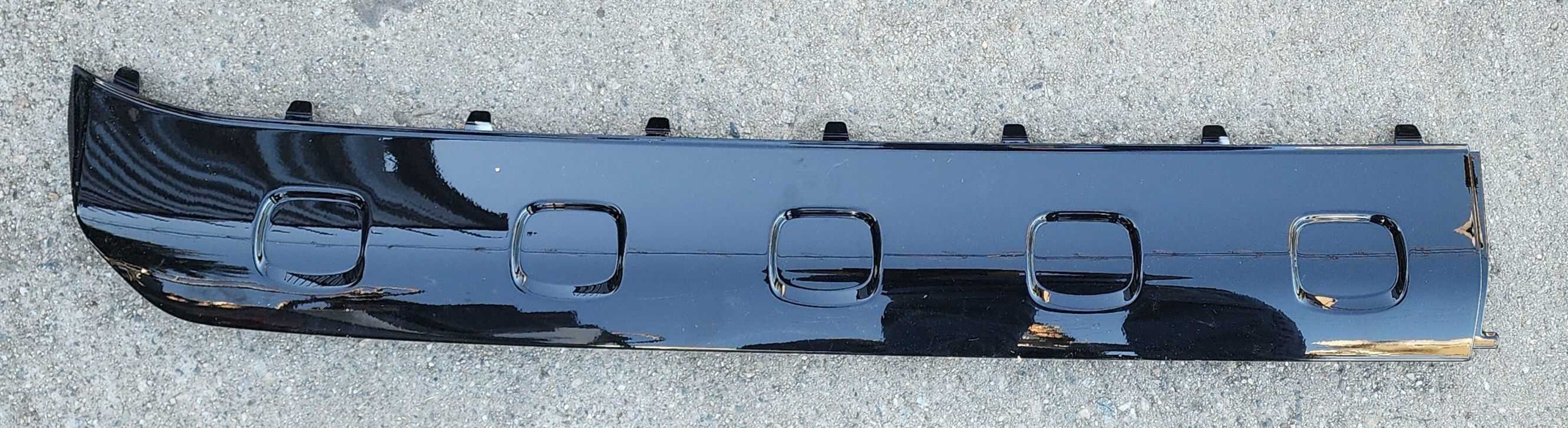 2019 2020 2021 2022 2023 2024 MERCEDES BENZ G63 AMG FRONT BUMPER LOWER TRIM MOLDING COVER