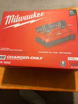 Milwaukee m18 dual rapid charger