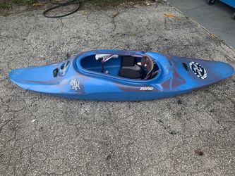 Pyranha ProZone white water surf kayak