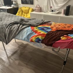 Massage Table 