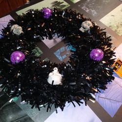 Trick Or Treat Tensel Wreath