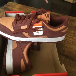 New Men’s Nike Dunk Low Retro size 9.5