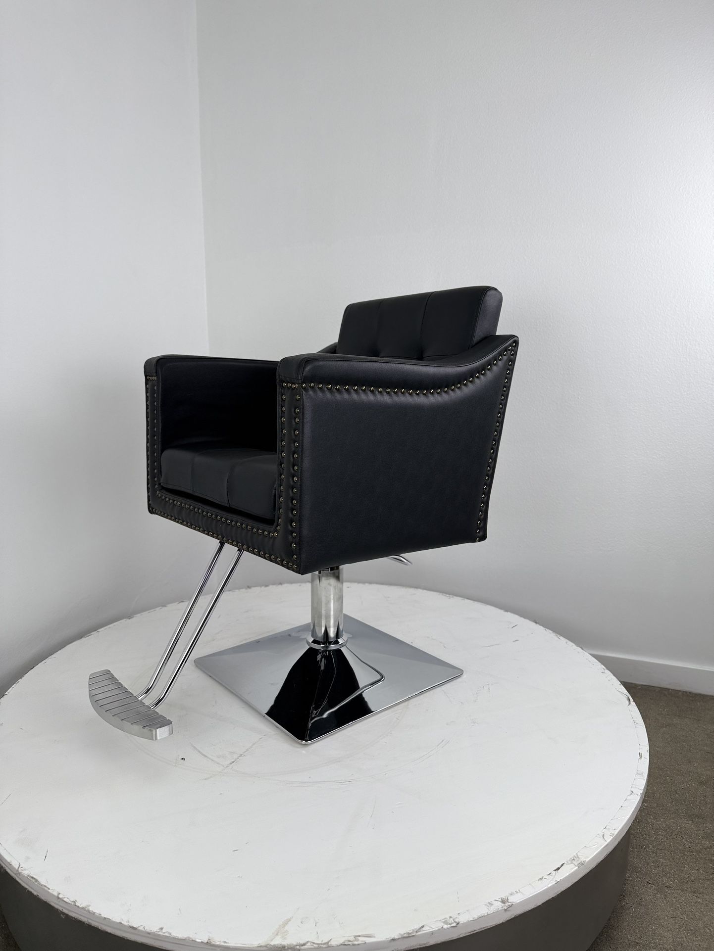 Black Floor Model Salon Styling Beauty Chair Unisex Model 8813 Barberpub