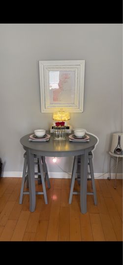 Bar height dinning table