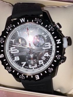 Men’s wrist clock