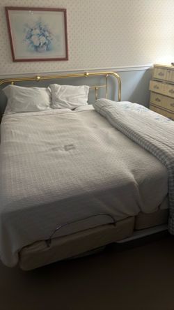 Sleep Number Bed, comforter, sheets