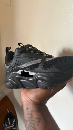 B22 triple black