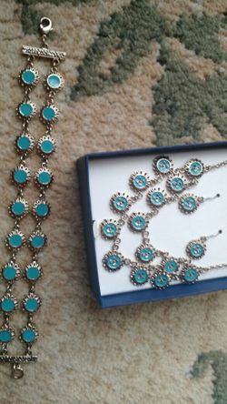 New Liz Claiborne Jewelry Set