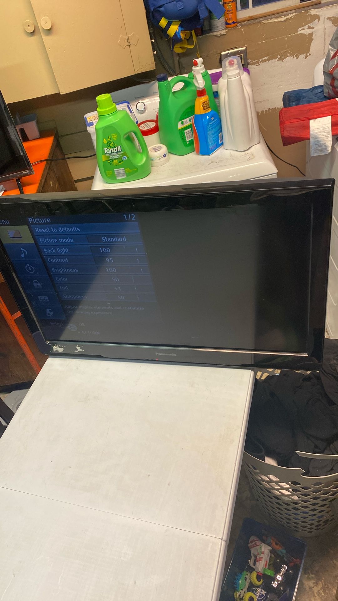 Panasonic 32 Inch LCD Tv
