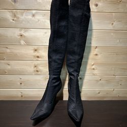 BCBGMAXAZRIA OTK sock boots in black size 6.5