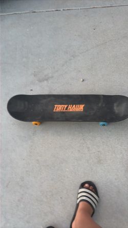 Tony hawk skate board