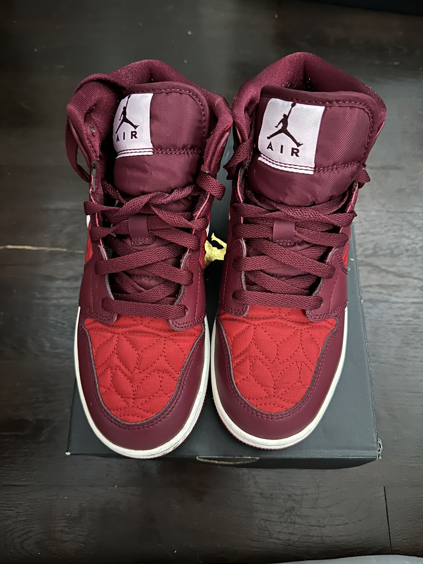 Air Jordan 1 MID SE (GS)