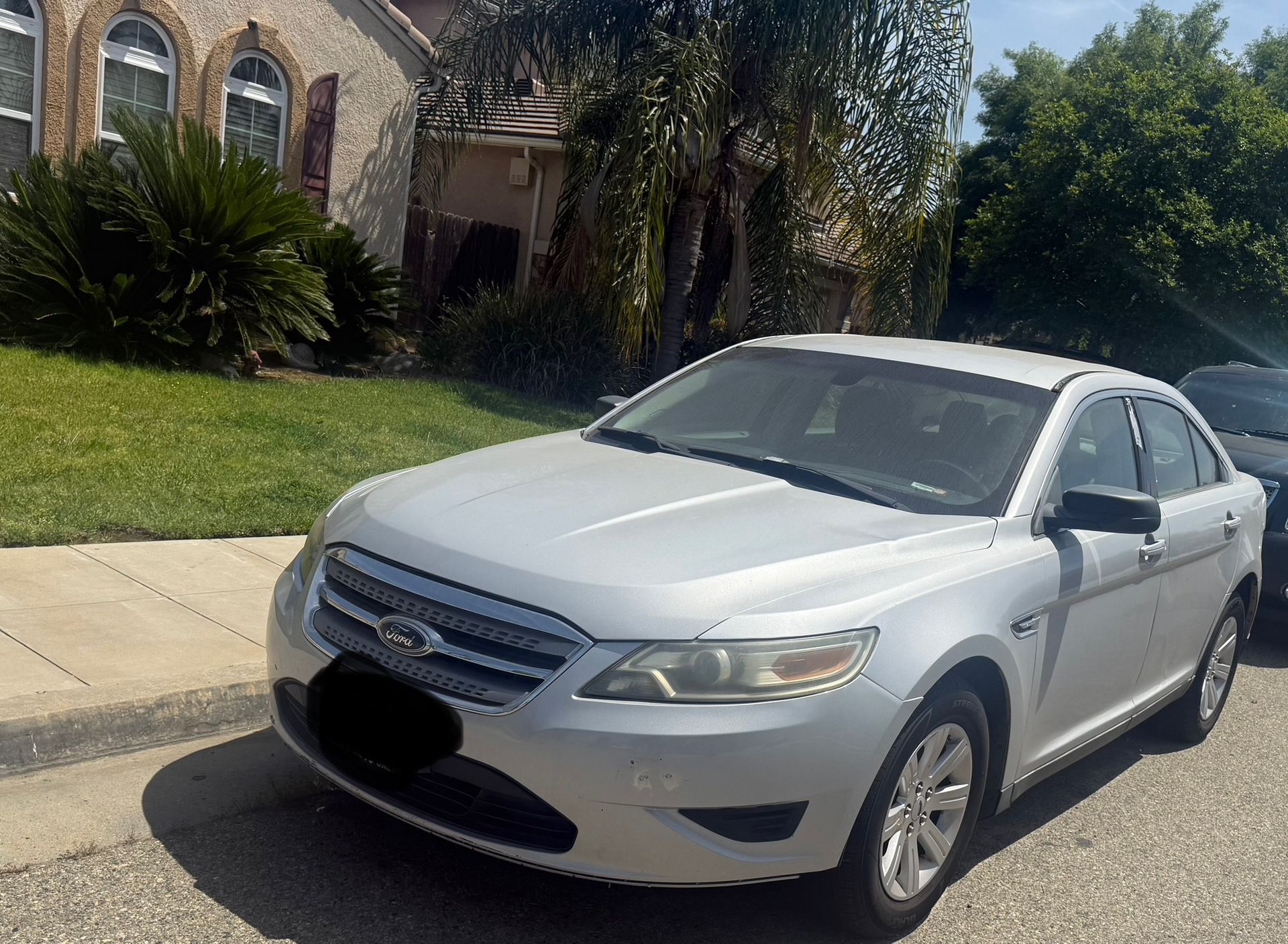 2010 Ford Taurus