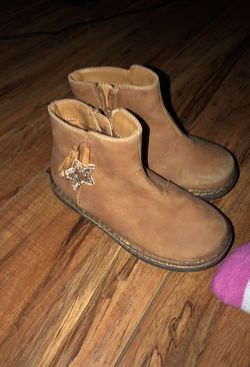 Girl boots