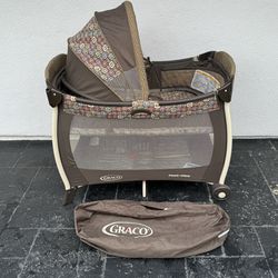 LIKE NEW GRACO PACK AND PLAY!!