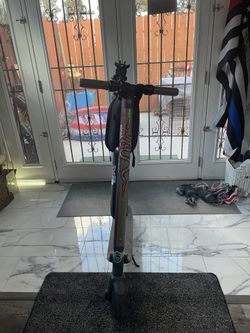 !NINE BOT ELECTRIC SAGAWAY SCOOTER!AS IS