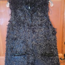 Ladies Vest Size XL  Faux  Fur