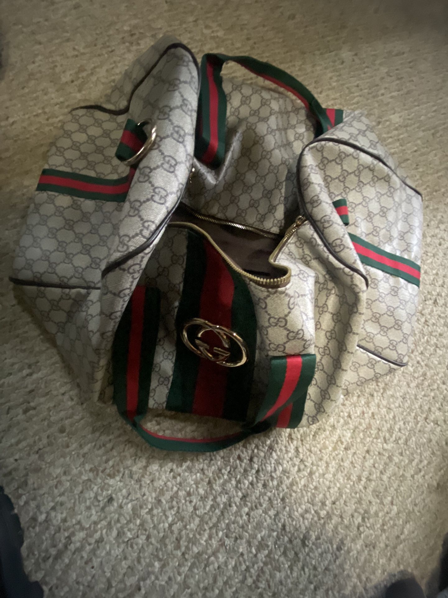 Guccie Duffle Bag