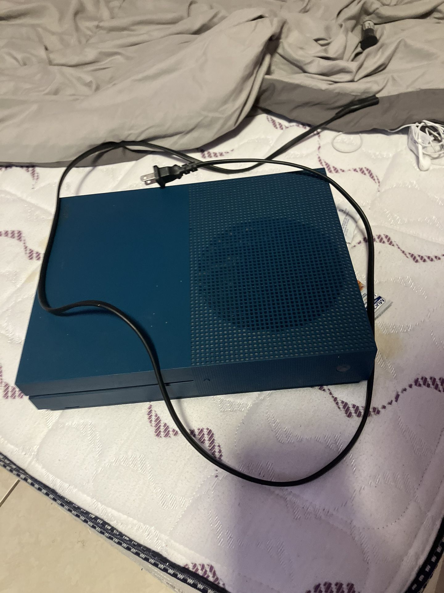 Xbox One S