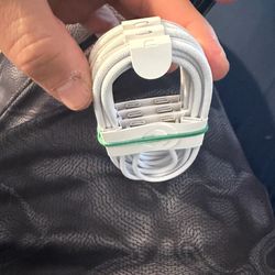 4 Original Apple USB-C Charging Cables.