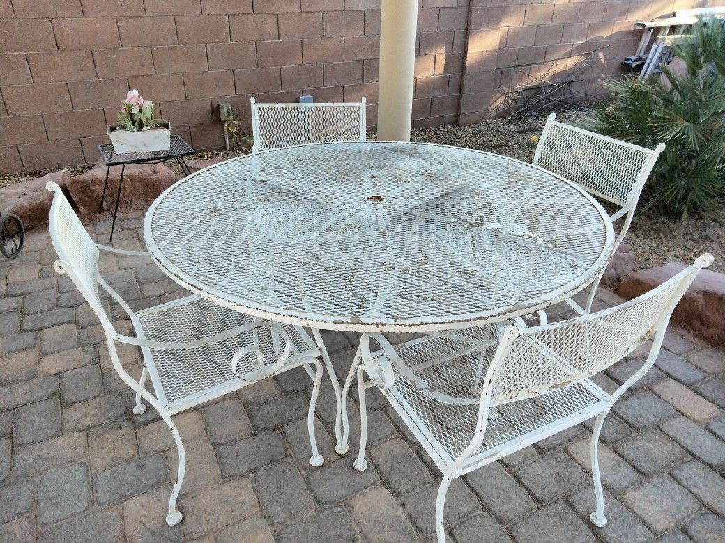 Large Metal Table And Four Chairs Very Heavy $300