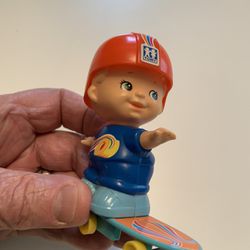 Vintage  TOY 1979 KID-A-LONG KIDS WIND-UP SKATEBOARD by TOMY