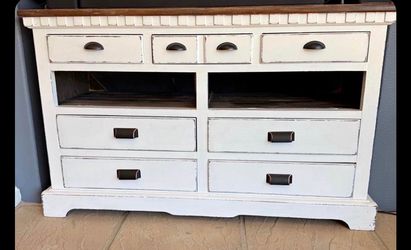 Rustic chic farmhouse tv stand / storage unit / cabinet