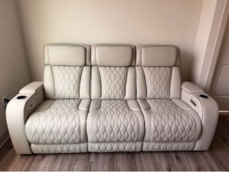 3 seat recliner.