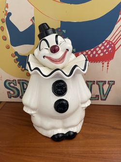 Collectible Metlox Poppytrail Clown Cookie Jar
