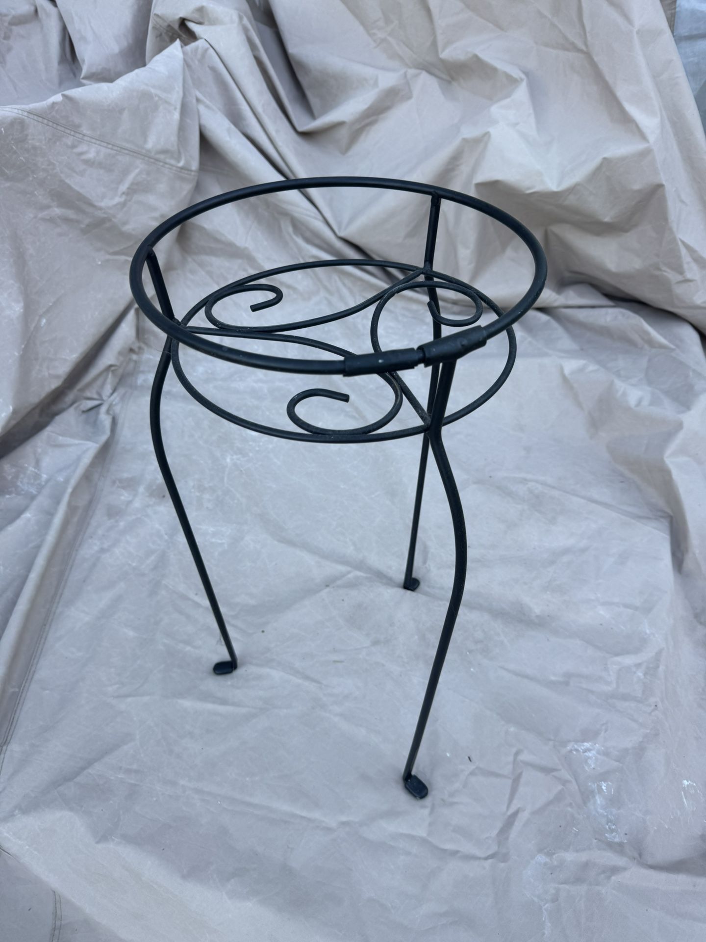 Black Metal Plant Stand