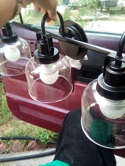 3 black light fixture