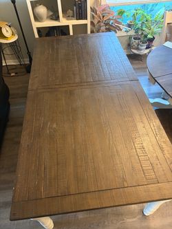 Rustic Extendable Farmhouse Dining Table with Removable Leaf, Seats 6-8