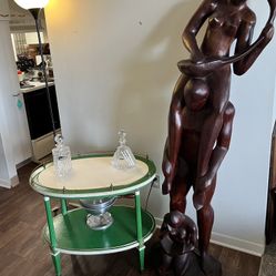 Beautiful Elegant Mid-Modern Century table/ bar cart table. 