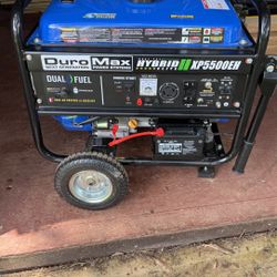 Generator Dual Fuel Propane or Gas DuroMax 5500EH