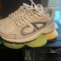 Dior B30
