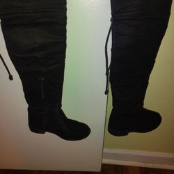 Girls Size 2 Black Boots Knee Length