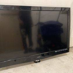 Vizeo 27 in 60$ works good