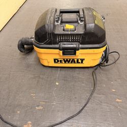 Dewalt Corded Vacuum 
