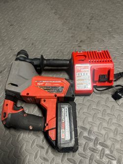 Milwaukee m18 fuel 1” sds plus rotary hammer with 6ah battery and charger