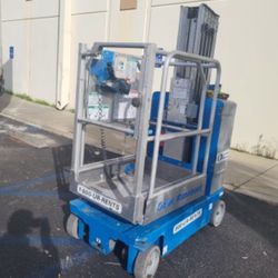 20’ Vertical Man Lift 