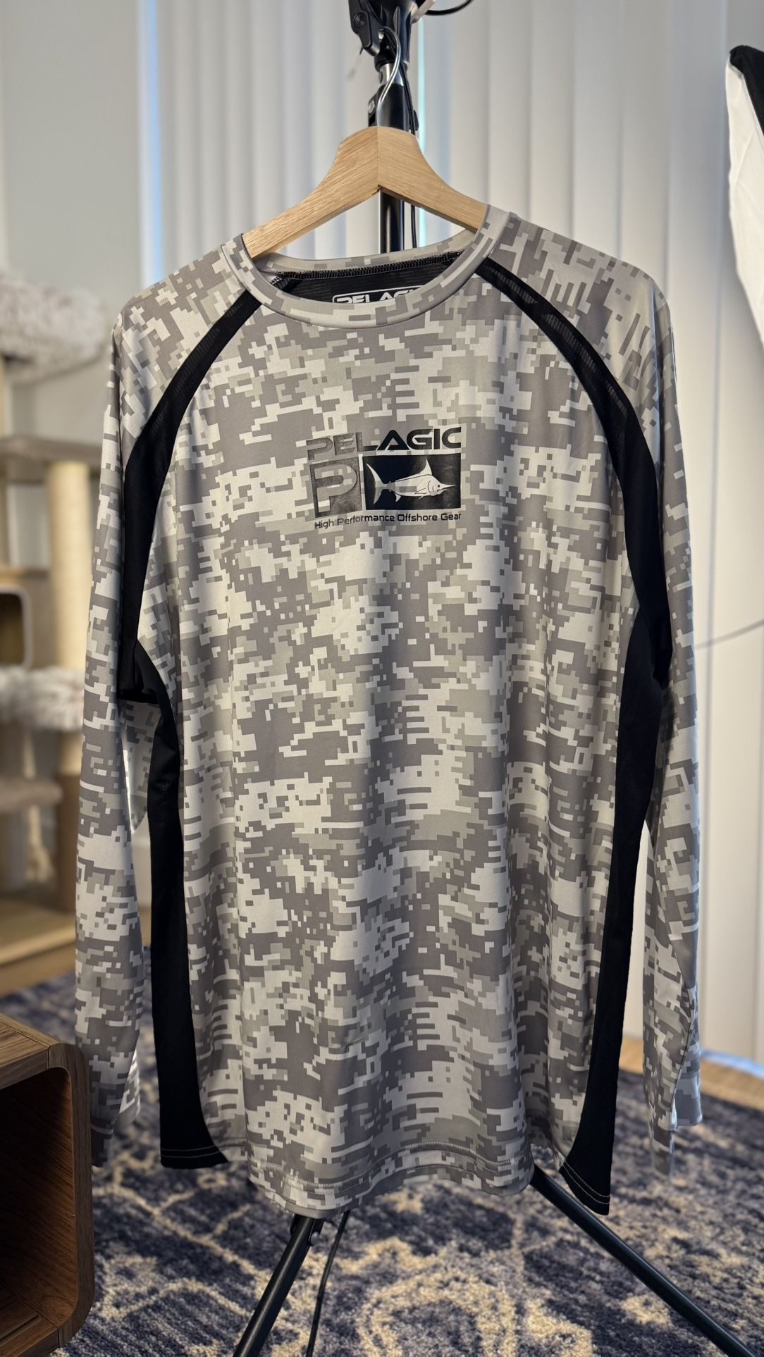 Pelagic VaporTek Camo Long Sleeve Shirt XL Gray Fishing Performance