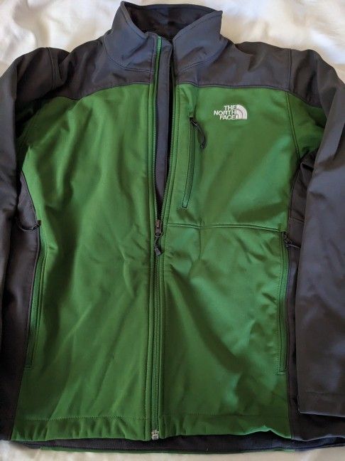GENUINE THE NORTHFACE WATERPROOF LINED JACKET SIZE MEDIUM