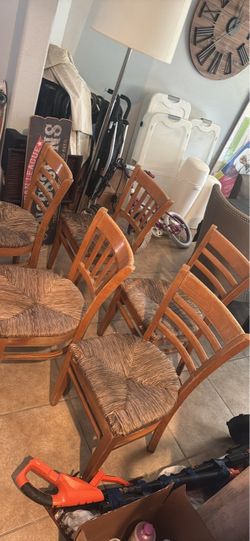 5 dining room chairs 77407