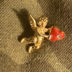 18k Gold Cupid Pin